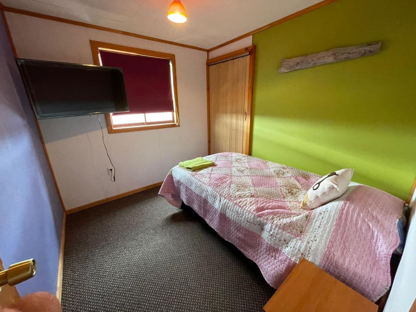 Posada De Los Gatos Bed & Breakfast Puerto Natales Exterior foto